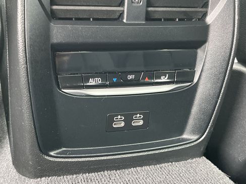 Used 2025 BMW i4 xDrive40i image 23