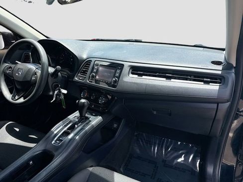 Used 2019 Honda HR-V LX image 27