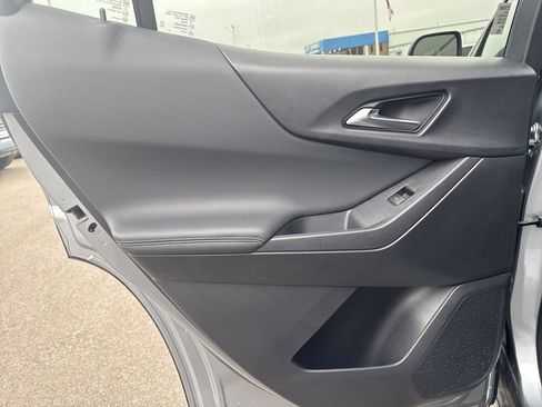 Used 2025 Chevrolet Equinox LT image 12