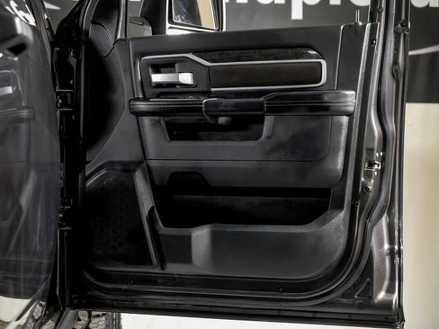 Used 2024 RAM 2500 Big Horn image 35