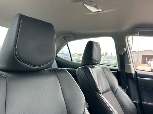 Used 2015 Toyota Corolla S FWD image 18