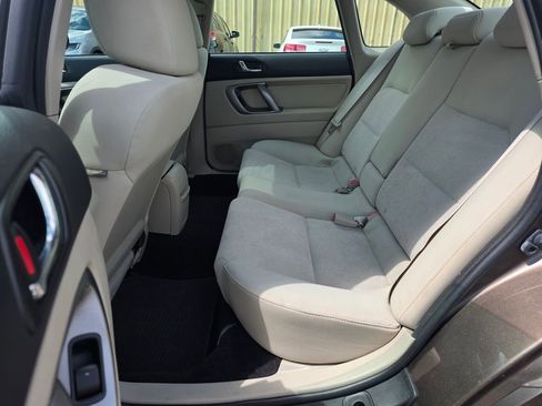 Used 2009 Subaru Legacy 2.5i Special Edition AWD/4WD image 12