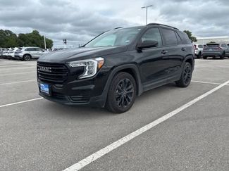 Used 2022 GMC Terrain SLE w/ Driver Convenience Package FWD video 1