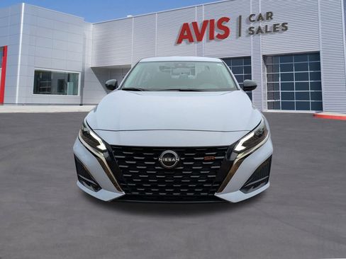 Used 2025 Nissan Altima 2.5 SR image 2