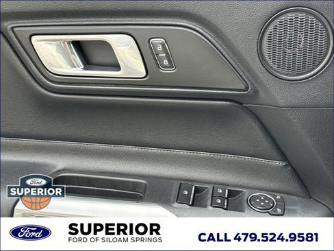 Used 2018 Ford Mustang GT Premium RWD image 17