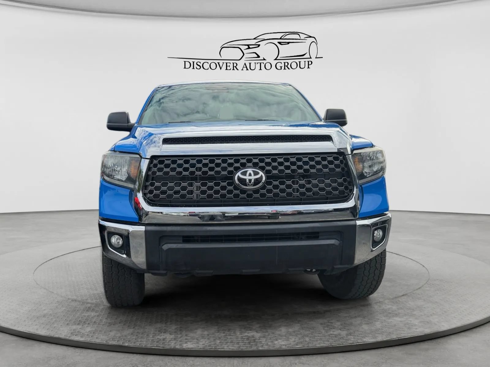 Used 2021 Toyota Tundra SR5 AWD/4WD image 2