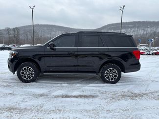 Used 2023 Ford Expedition XLT video 3