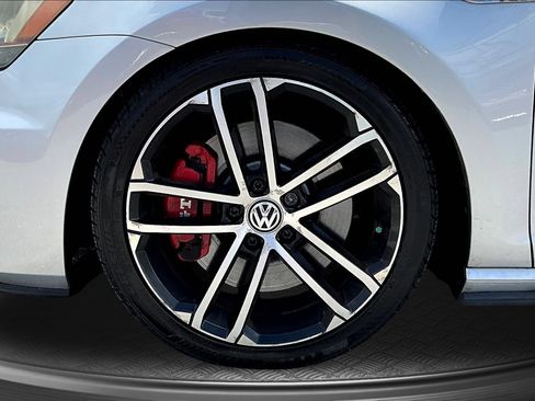 Used 2017 Volkswagen GTI Sport FWD image 30
