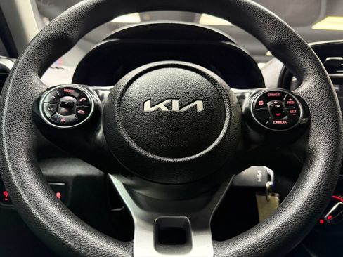 Used 2022 Kia Soul LX w/ Technology Package FWD image 22