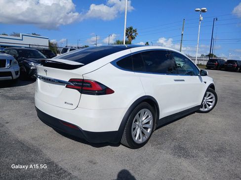 Used 2017 Tesla Model X 100D image 5