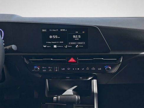 Certified 2025 Kia Niro LX FWD image 31