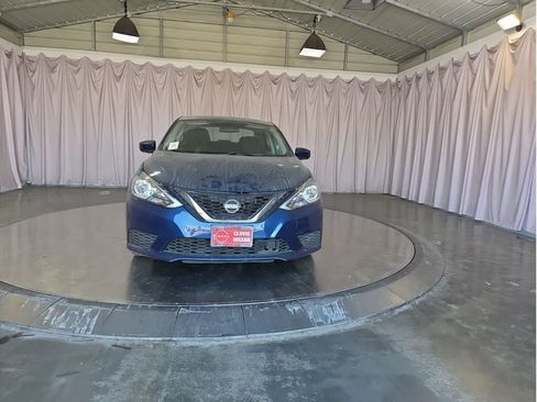 Used 2019 Nissan Sentra SV image 5