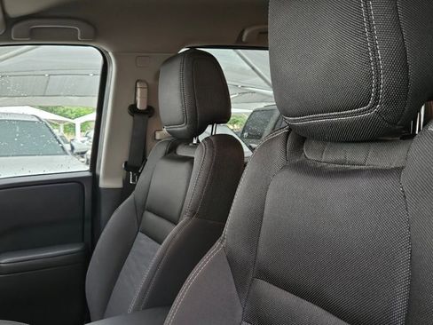 Used 2022 Nissan Frontier SV w/ Technology Package RWD image 16
