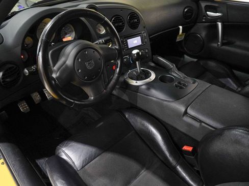 Used 2009 Dodge Viper ACR image 2