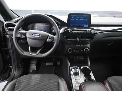Used 2025 Ford Escape ST-Line AWD/4WD image 11