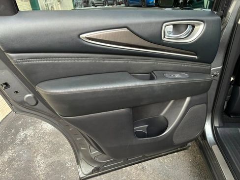 Used 2019 INFINITI QX60 Luxe image 30