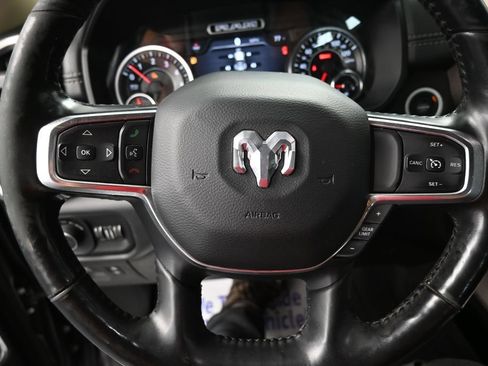 Used 2019 RAM 1500 Laramie AWD/4WD image 38