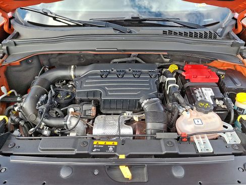 Certified 2021 Jeep Renegade Latitude w/ Luxury Group II image 28