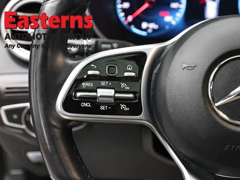 Used 2022 Mercedes-Benz GLC 300 4MATIC w/ Premium Package Lite image 15