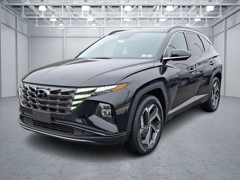 Certified 2023 Hyundai Tucson Limited w/ Cargo Package image 3