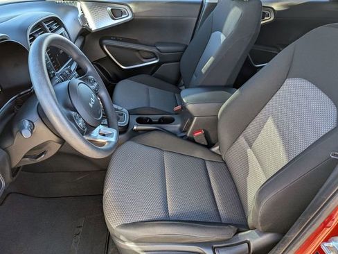 Used 2024 Kia Soul LX w/ Option Group 015 image 10