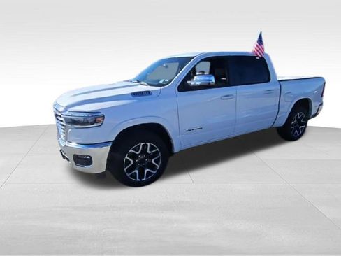 Used 2025 RAM 1500 Laramie image 4