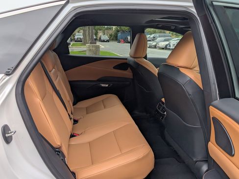 Used 2023 Lexus RX 350 Premium image 12