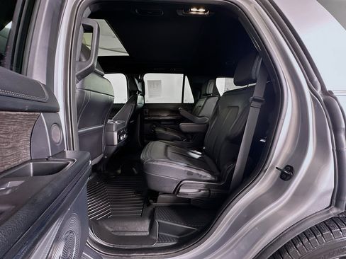 Used 2021 Ford Expedition Limited RWD image 30