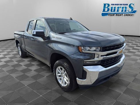 Used 2020 Chevrolet Silverado 1500 LT w/ Trailering Package image 1