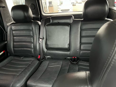 Used 2005 HUMMER H2 w/ Preferred Equipment Group image 16