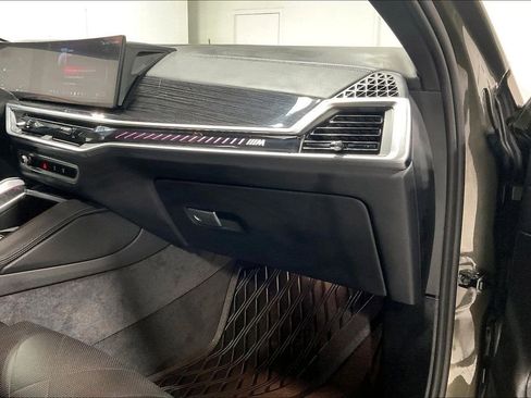 Used 2025 BMW X6 M60i AWD/4WD image 19