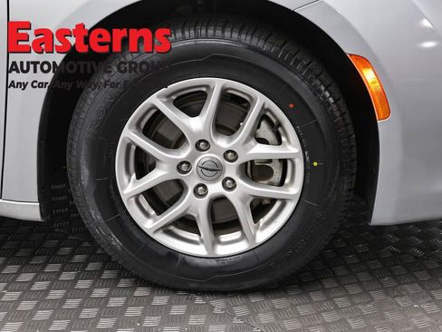 Used 2023 Chrysler Voyager LX FWD image 32