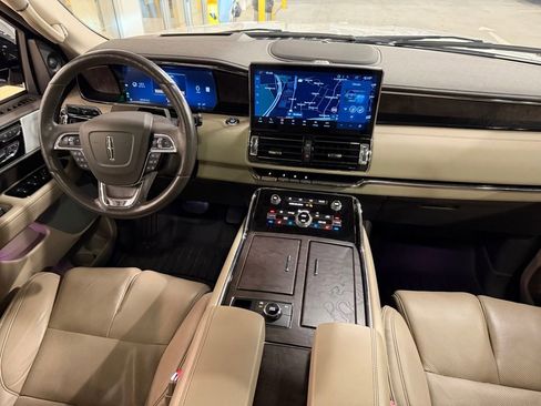 Used 2022 Lincoln Navigator L Reserve image 33
