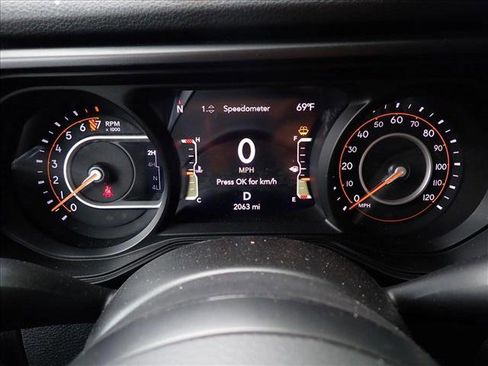 New 2025 Jeep Gladiator Willys image 21