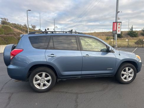 Used 2007 Toyota RAV4 Limited AWD/4WD image 9