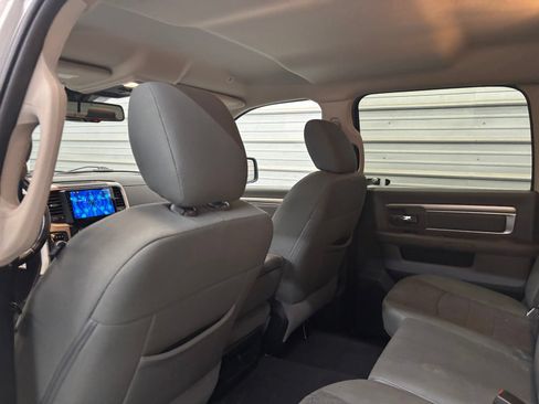 Used 2018 RAM 1500 SLT AWD/4WD image 22