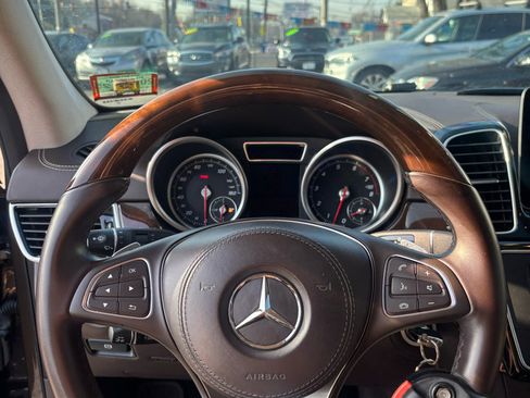 Used 2017 Mercedes-Benz GLS 550 4MATIC image 14