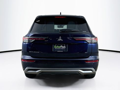 Used 2025 Mitsubishi Outlander SE AWD/4WD image 7