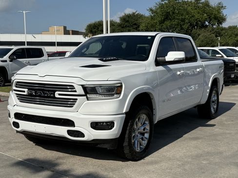 Used 2021 RAM 1500 Laramie w/ Sport Appearance Package AWD/4WD image 9