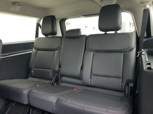 New 2025 Ford Expedition Max Active image 12