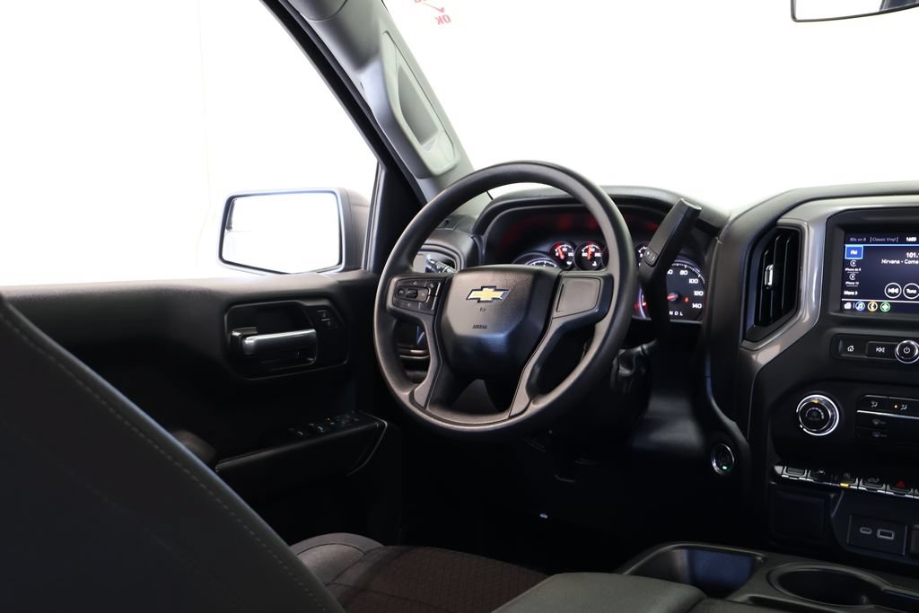 Used 2025 Chevrolet Silverado 1500 Custom w/ Turbomax Blackout Package RWD image 24
