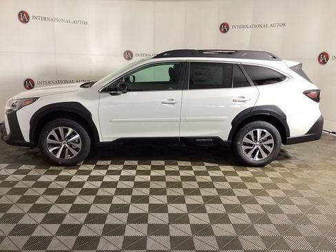 Certified 2025 Subaru Outback Premium AWD/4WD image 6