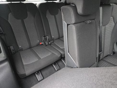 Used 2026 Kia Sorento LX FWD image 18
