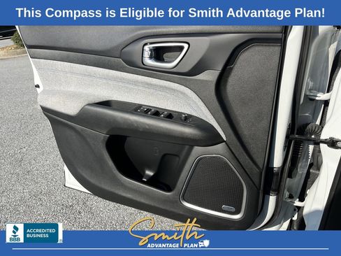 Used 2023 Jeep Compass Latitude w/ Sun and Sound Group image 15