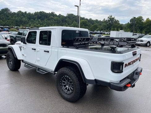 Used 2023 Jeep Gladiator Mojave w/ LED Lighting Group AWD/4WD image 4