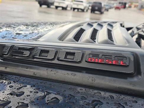 Used 2022 RAM 1500 Limited w/ (RED) Edition RWD image 12
