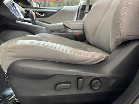 Used 2024 Subaru Legacy Premium AWD/4WD image 17