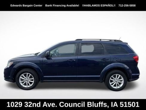 Used 2017 Dodge Journey SXT w/ Comfort/Convenience Group AWD/4WD image 4
