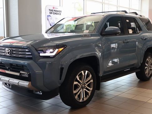 Used 2026 Toyota 4Runner Limited AWD/4WD image 2