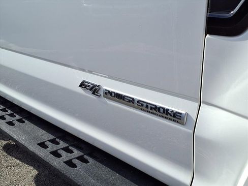 Used 2022 Ford F350 Lariat w/ Tremor Off-Road Package image 11